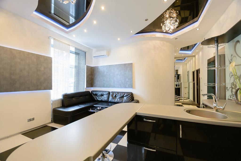 Розкішні Люкс Апартаменти Біля Майдану Kiev Exterior foto